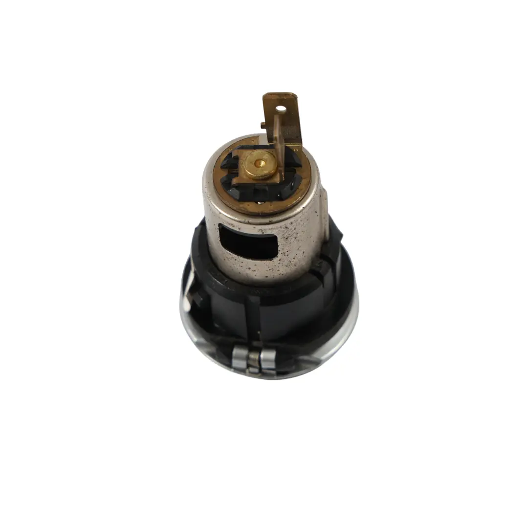 MK8 Mittelkonsole Steckdose 12V für Ford Transit mit Teilenummer BK2T-19G247-AA Ford Transit MK8 Mittelkonsole Steckdose 12V - SKU BK2T-19G247-AA - Teilenummer BK2T-19G247-AA