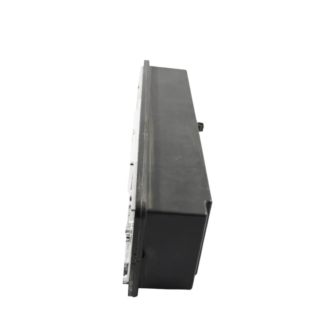 Luz Trasera Plataforma Chasis Derecha para Ford Transit V363 con número de pieza BK31-13404-CC Ford Transit V363 Luz Trasera Plataforma Chasis Derecha - SKU BK31-13404-CC-1 - Número de pieza BK31-13404-CC