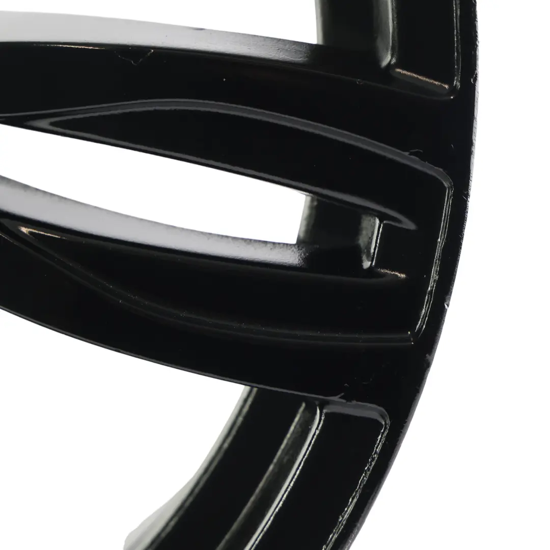 Jante Alliage Noire VIA 18" 9.5J Double Rayon pour BMW à propos du numéro de pièce BMW-VIA-18 BMW Jante Alliage Noire VIA 18" 9.5J Double Rayon - SKU BMW-VIA-18-9 - Numéro de pièce BMW-VIA-18
