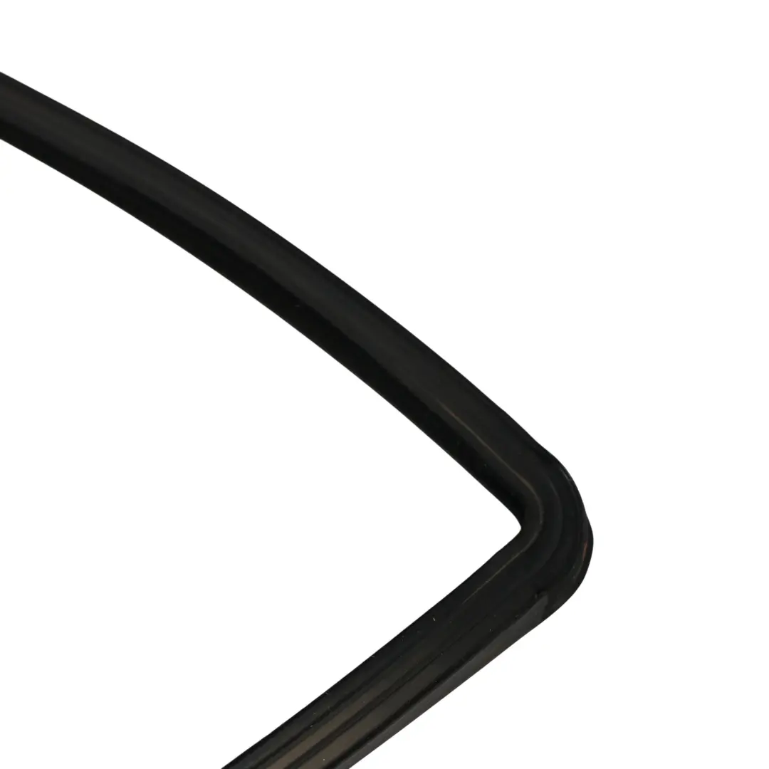 Land Rover Discovery 3 L319 Front Door Window Seal Left N/S 5H2Z-7821597-AB - SKU CFE000492 - Part number CFE000492