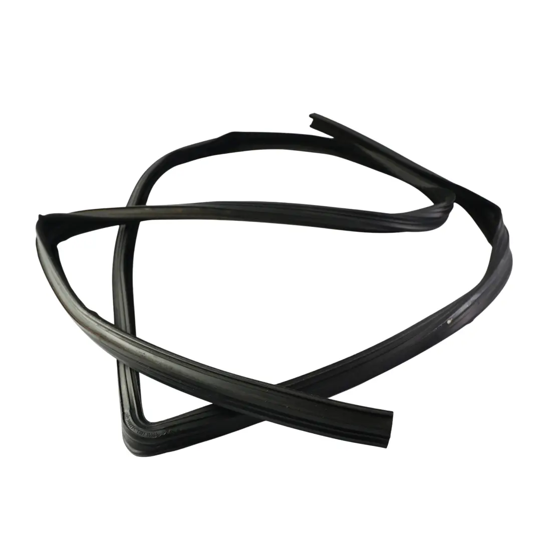 Goma Cristal Puerta Delantero Izq para Land Rover Range Rover Sport L320 con número de pieza CFE000794 Land Rover Range Rover Sport L320 Goma Cristal Puerta Delantero Izq - SKU CFE000794 - Número de pieza CFE000794