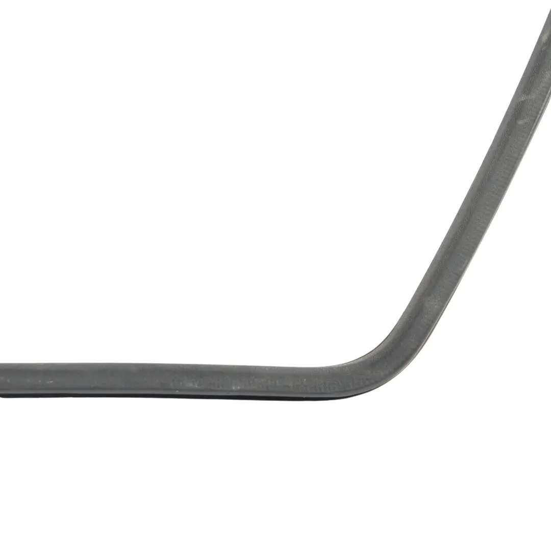 Inner Window Seal Front Right O/S to Land Rover Freelander L314 with Part number CGE000700 Land Rover Freelander L314 Inner Window Seal Front Right O/S - SKU CGE000700 - Part number CGE000700