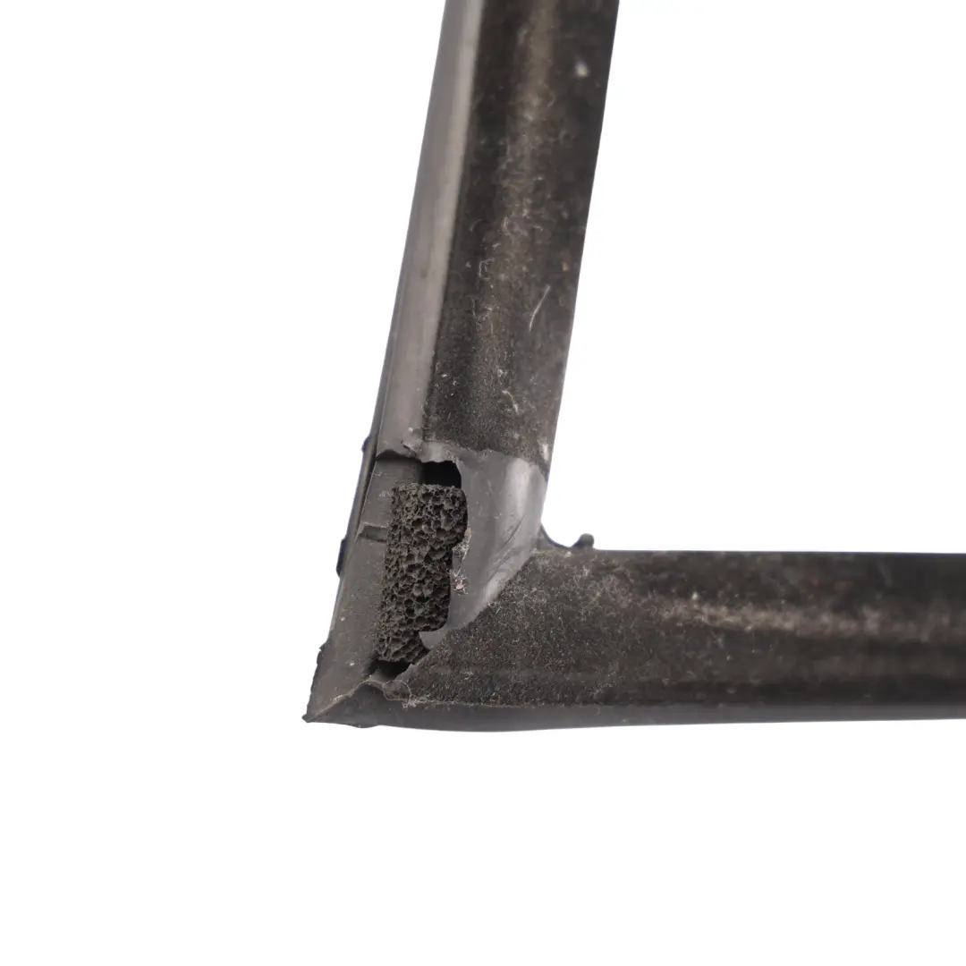 Door Glass Run Channel Seal Front Left N/S to Land Rover Freelander L314 with Part number CGE000710 Land Rover Freelander L314 Door Glass Run Channel Seal Front Left N/S - SKU CGE000710 - Part number CGE000710