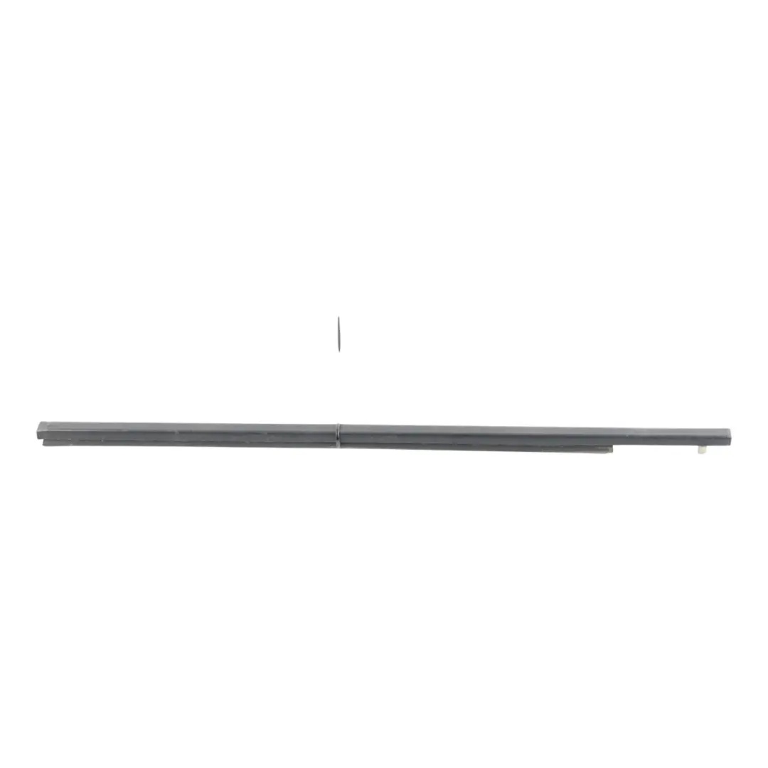 Range Rover L320 Rear Door Window Weatherstrip Outer Left N/S - SKU CGE000890 - Part number CGE000890