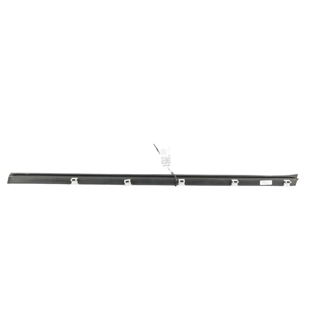 Guarnizione Vetro Porta Anteriore Sinistra per Range Rover Sport L320 con numero di parte CGE000902 Range Rover Sport L320 Guarnizione Vetro Porta Anteriore Sinistra - SKU CGE000902 - Numero di parte CGE000902