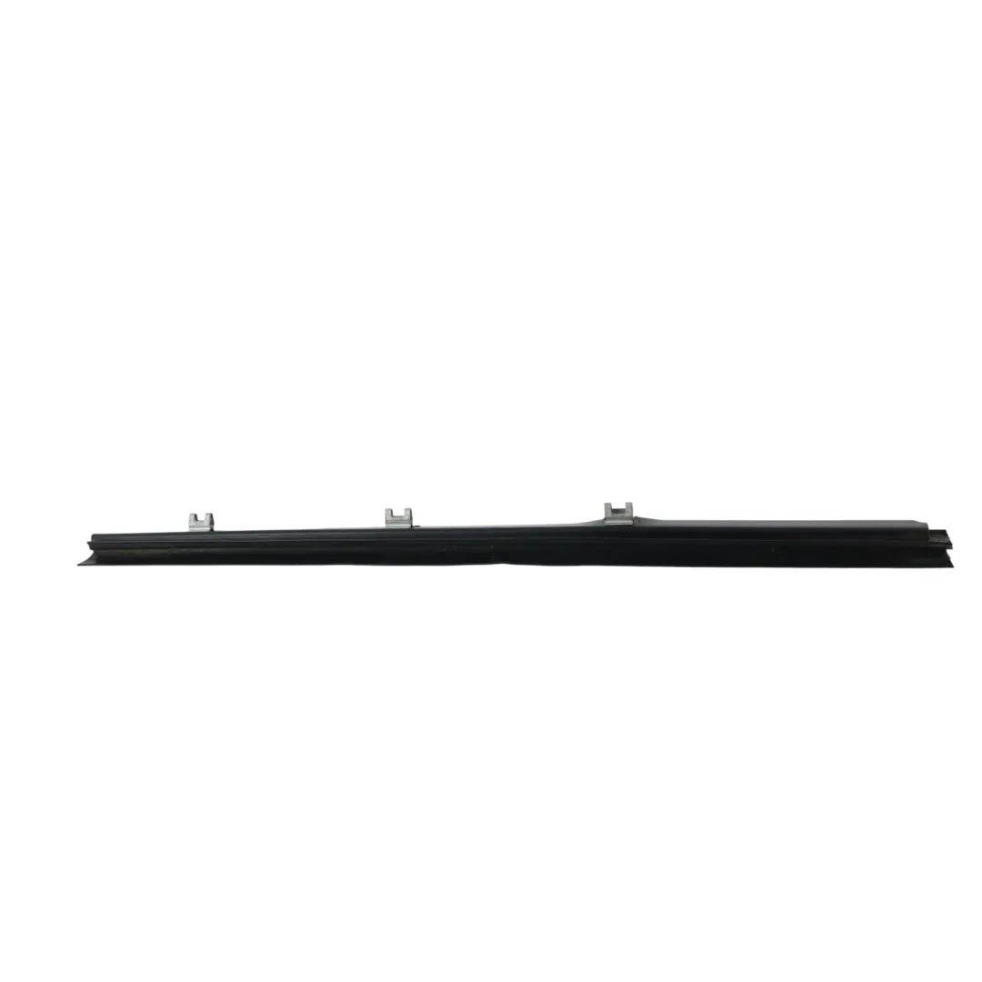 Baguette Porte Arrière Droite Intérieure pour Range Rover Sport L320 à propos du numéro de pièce CGE000922 Range Rover Sport L320 Baguette Porte Arrière Droite Intérieure - SKU CGE000922 - Numéro de pièce CGE000922