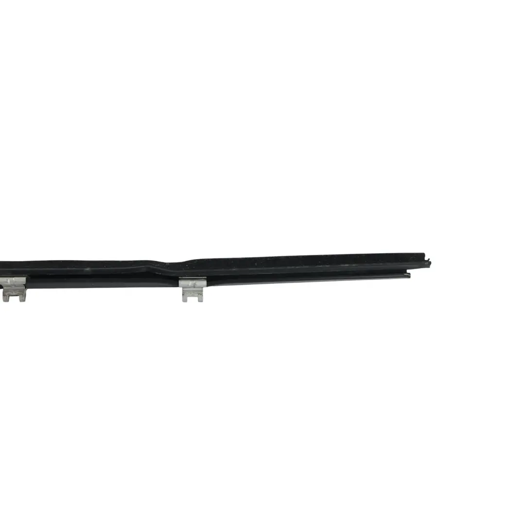 Baguette Porte Arrière Droite Intérieure pour Range Rover Sport L320 à propos du numéro de pièce CGE000922 Range Rover Sport L320 Baguette Porte Arrière Droite Intérieure - SKU CGE000922 - Numéro de pièce CGE000922