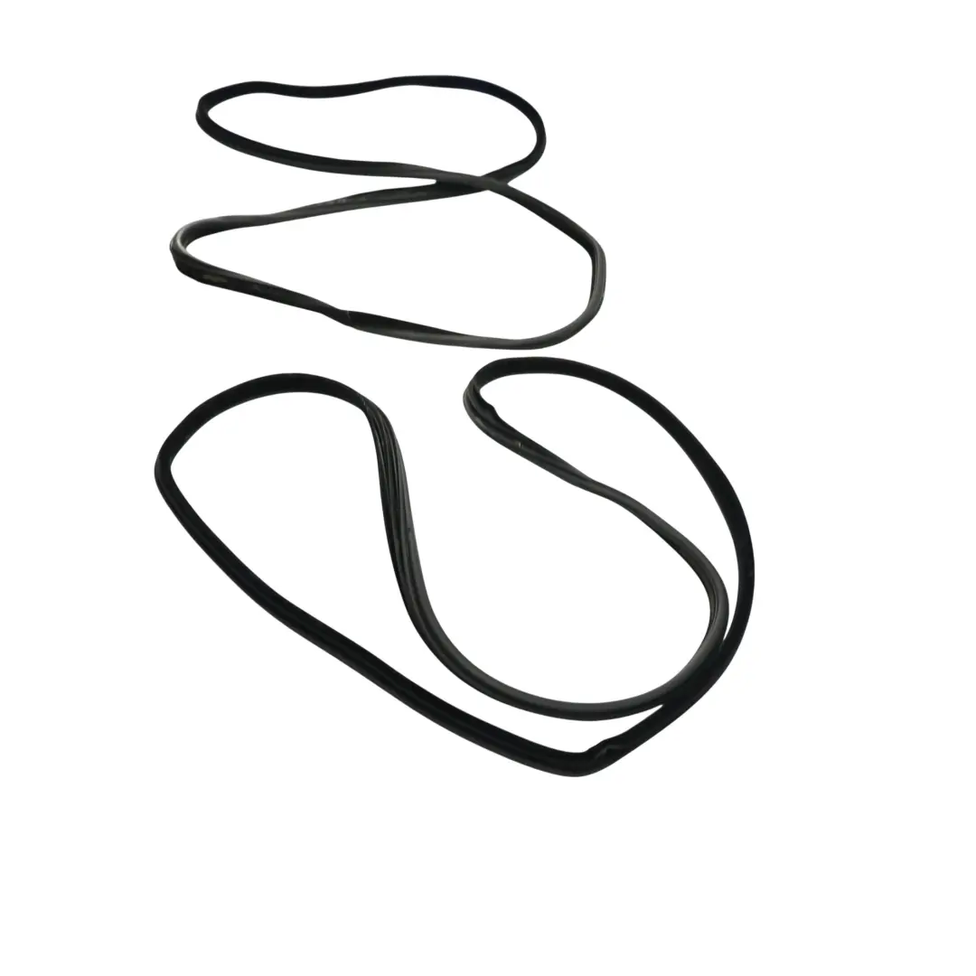 Door Seal Gasket Left Right N/O/S to Land Rover Discovery 3 L319 Rear with Part number CGE000970 Land Rover Discovery 3 L319 Rear Door Seal Gasket Left Right N/O/S - SKU CGE000970 - Part number CGE000970