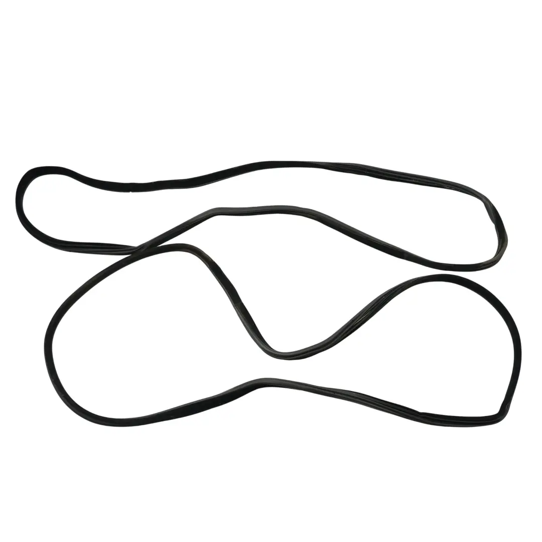 Land Rover Discovery 3 L319 Rear Door Seal Gasket Left Right N/O/S - SKU CGE000970 - Part number CGE000970