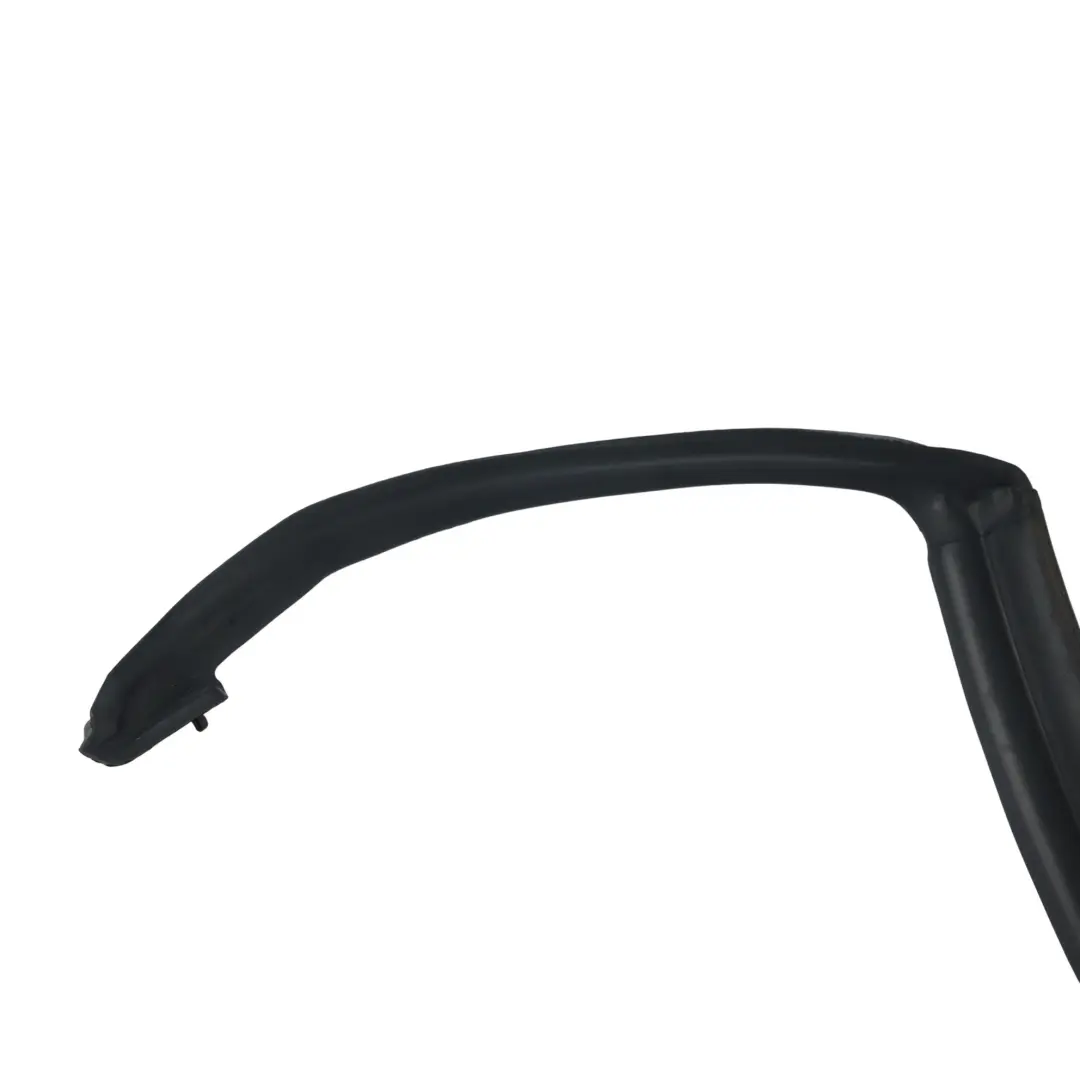 Door Wheel Arch Seal Gasket Right O/S to Range Rover Sport L320 Rear with Part number CGE000981 Range Rover Sport L320 Rear Door Wheel Arch Seal Gasket Right O/S - SKU CGE000981 - Part number CGE000981