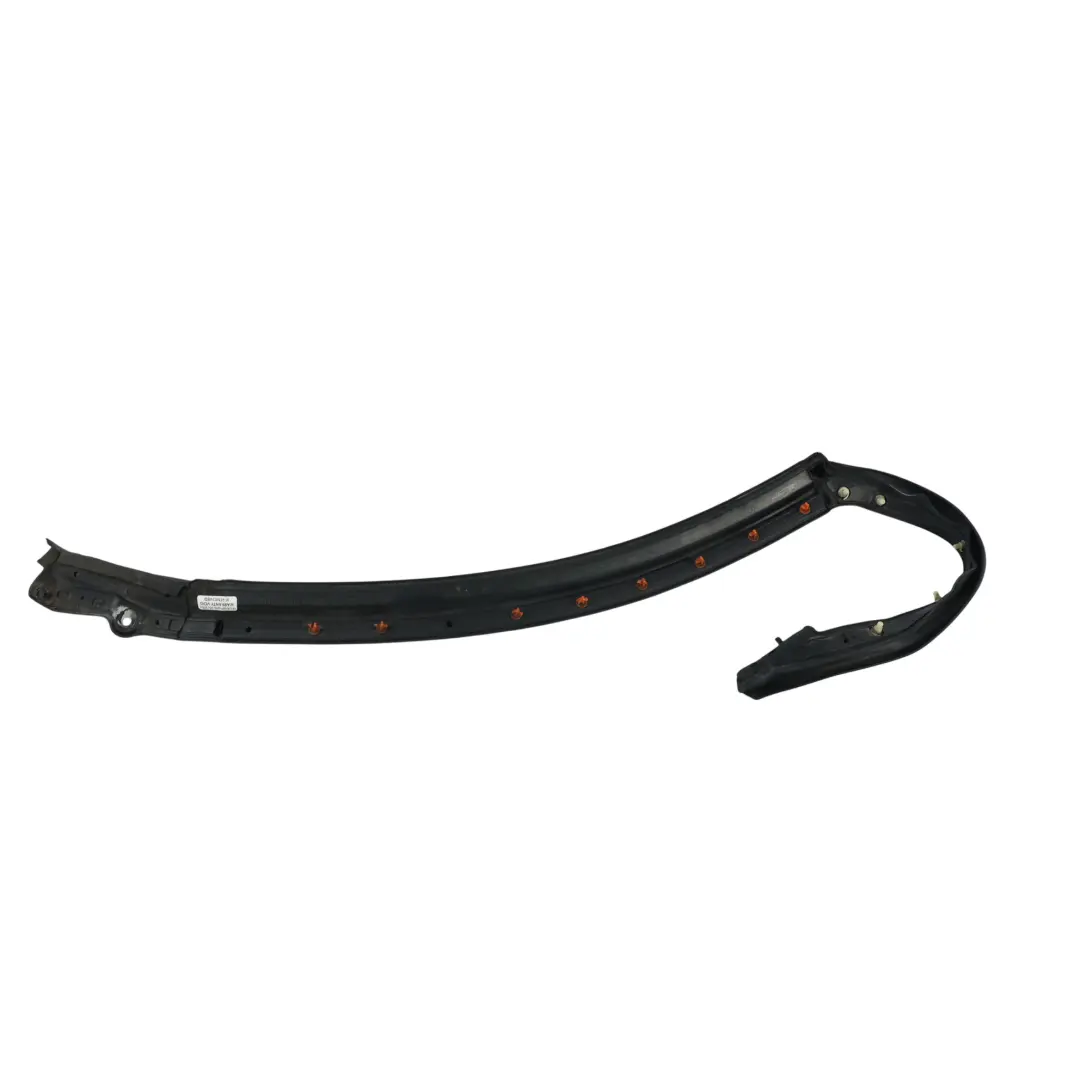 Joint Passage Roue Porte Arrière Droit pour Range Rover Sport L320 à propos du numéro de pièce CGE000981 Range Rover Sport L320 Joint Passage Roue Porte Arrière Droit - SKU CGE000981 - Numéro de pièce CGE000981