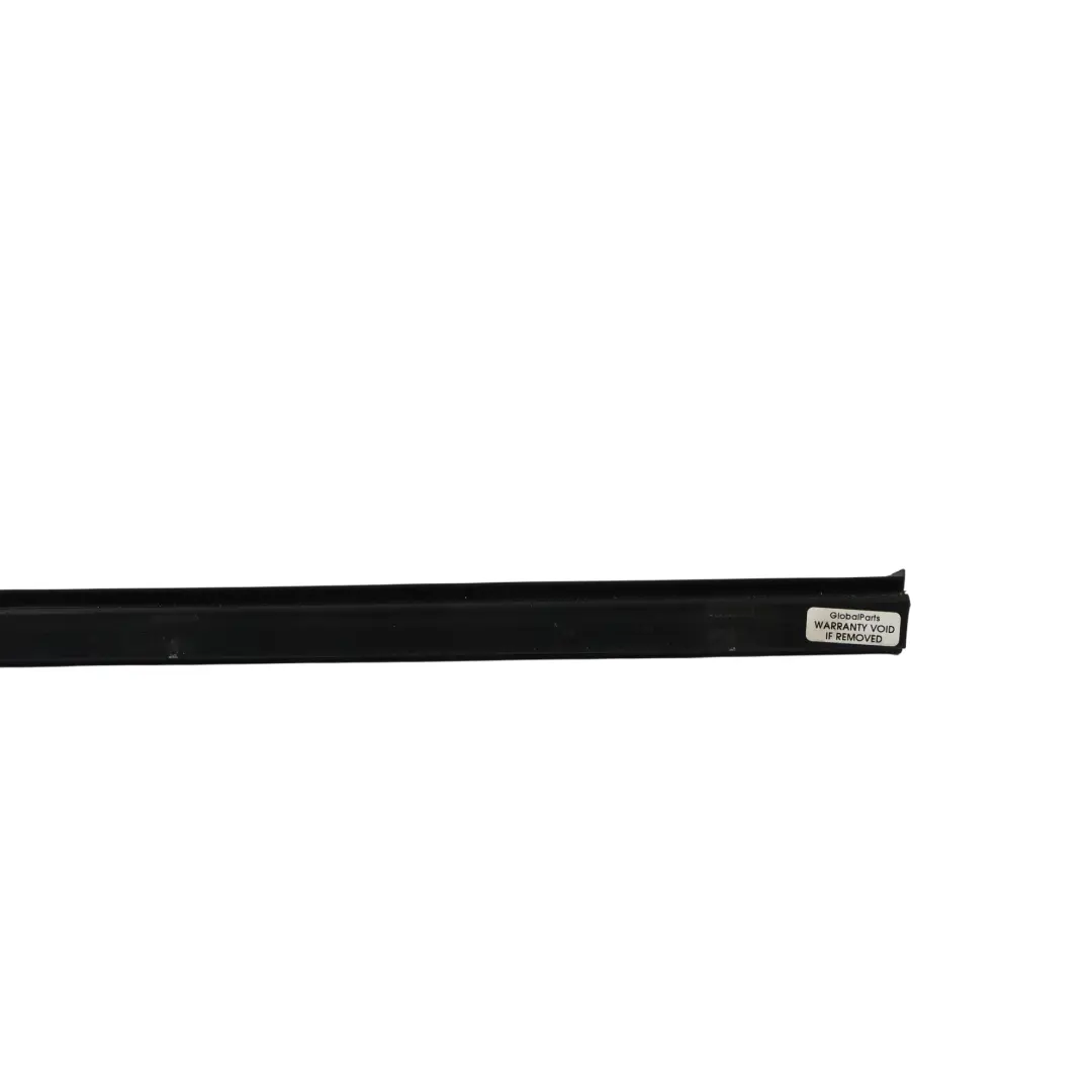 Fensterdichtung Hinten Rechts für Land Rover Discovery L319 mit Teilenummer CGE500220 Land Rover Discovery L319 Fensterdichtung Hinten Rechts - SKU CGE500220 - Teilenummer CGE500220