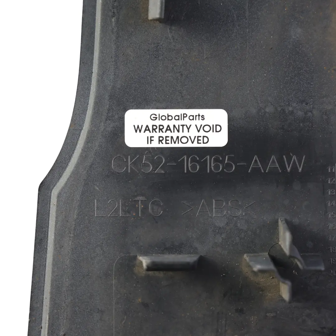 Range Rover L405 Garniture Aile Avant Gauche Santorini Black-820 - SKU CK52-16165-AAW-SAB - Numéro de pièce CK52-16165-AAW
