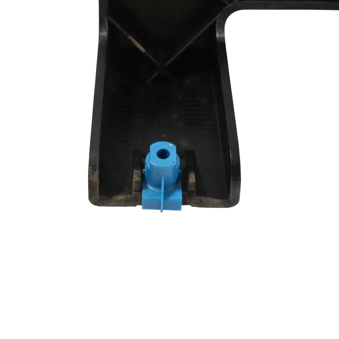 Bumper Middle Bracket Holder to Land Rover Range Rover L405 Rear with Part number CK52-17E800-AA Land Rover Range Rover L405 Rear Bumper Middle Bracket Holder - SKU CK52-17E800-AA - Part number CK52-17E800-AA