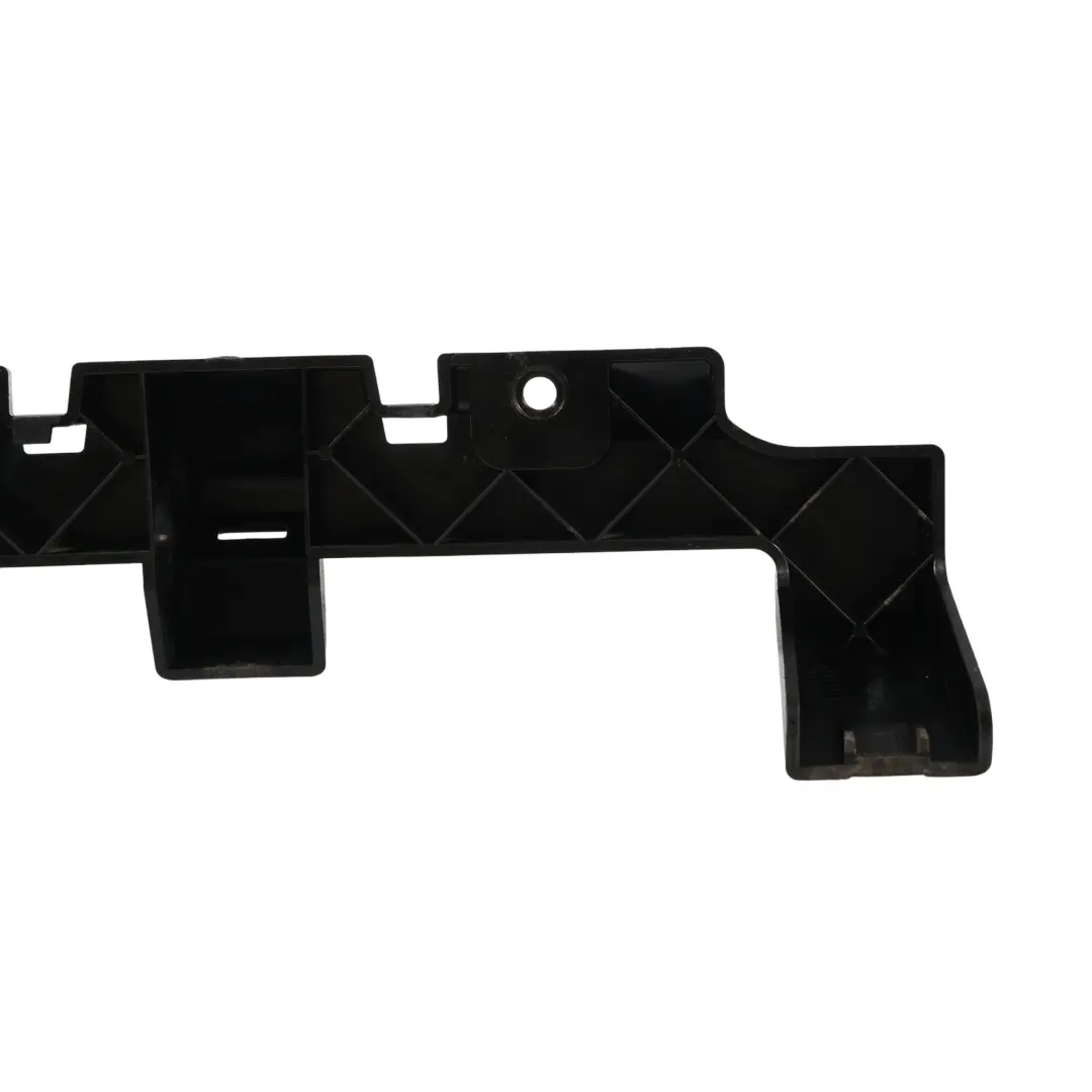 Land Rover Range Rover L405 Tylny Środkowy Uchwyt Zderzaka - SKU CK52-17E800-AA - Numer Części CK52-17E800-AA