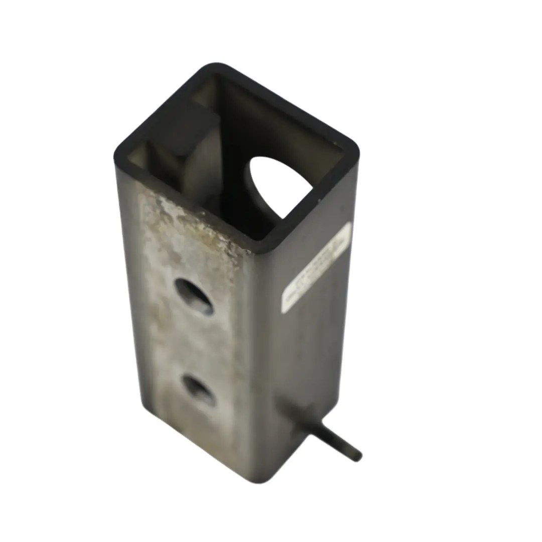 Land Rover Range Rover Sport L494 Soporte Parachoques Delantero Der CPLA-103A32- - SKU CPLA-103A32-AC - Número de pieza CPLA-103A32-AC