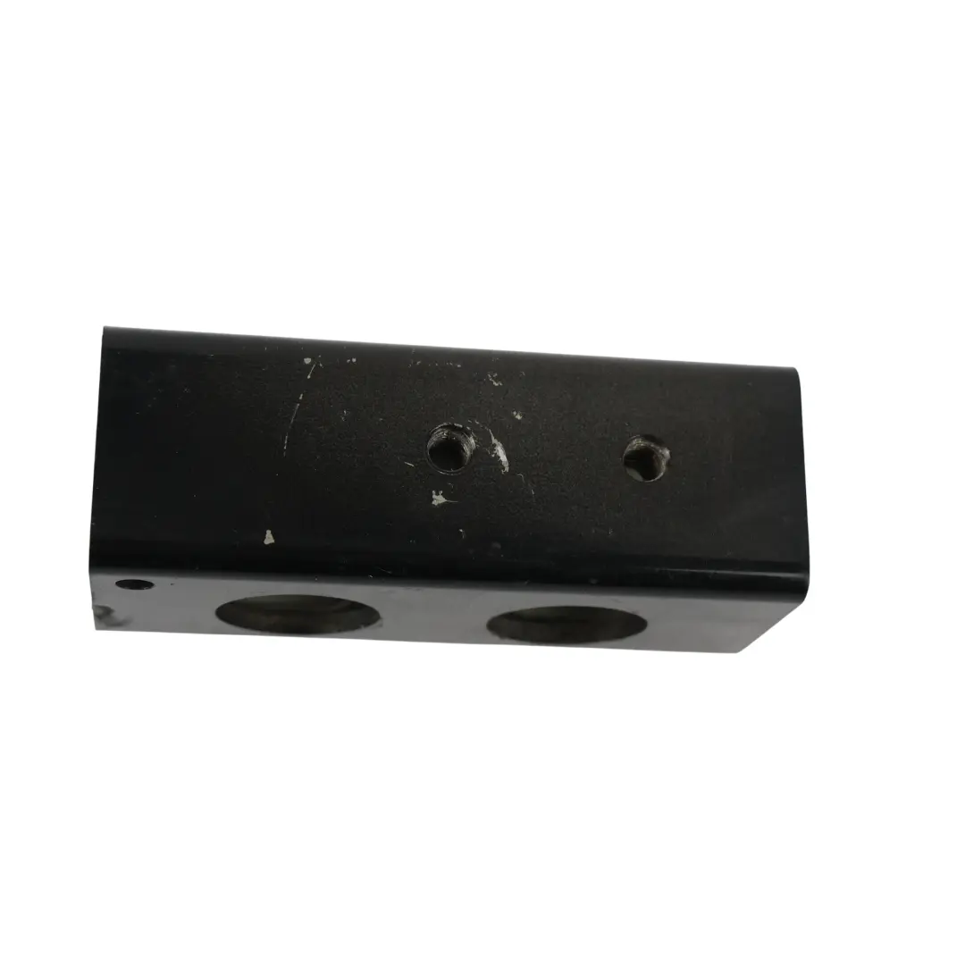 Staffa Paraurti Ant. Sinistra per Land Rover Range Rover Sport L494 con numero di parte CPLA-103A33-AC Land Rover Range Rover Sport L494 Staffa Paraurti Ant. Sinistra - SKU CPLA-103A33-AC - Numero di parte CPLA-103A33-AC
