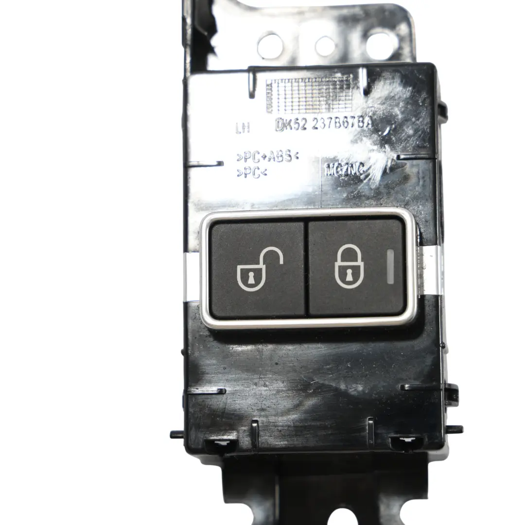 Türschloss Schalter Vorne Links für Land Rover Range Rover Sport L494 mit Teilenummer CPLA-14017-BD Land Rover Range Rover Sport L494 Türschloss Schalter Vorne Links - SKU CPLA-14017-BD - Teilenummer CPLA-14017-BD