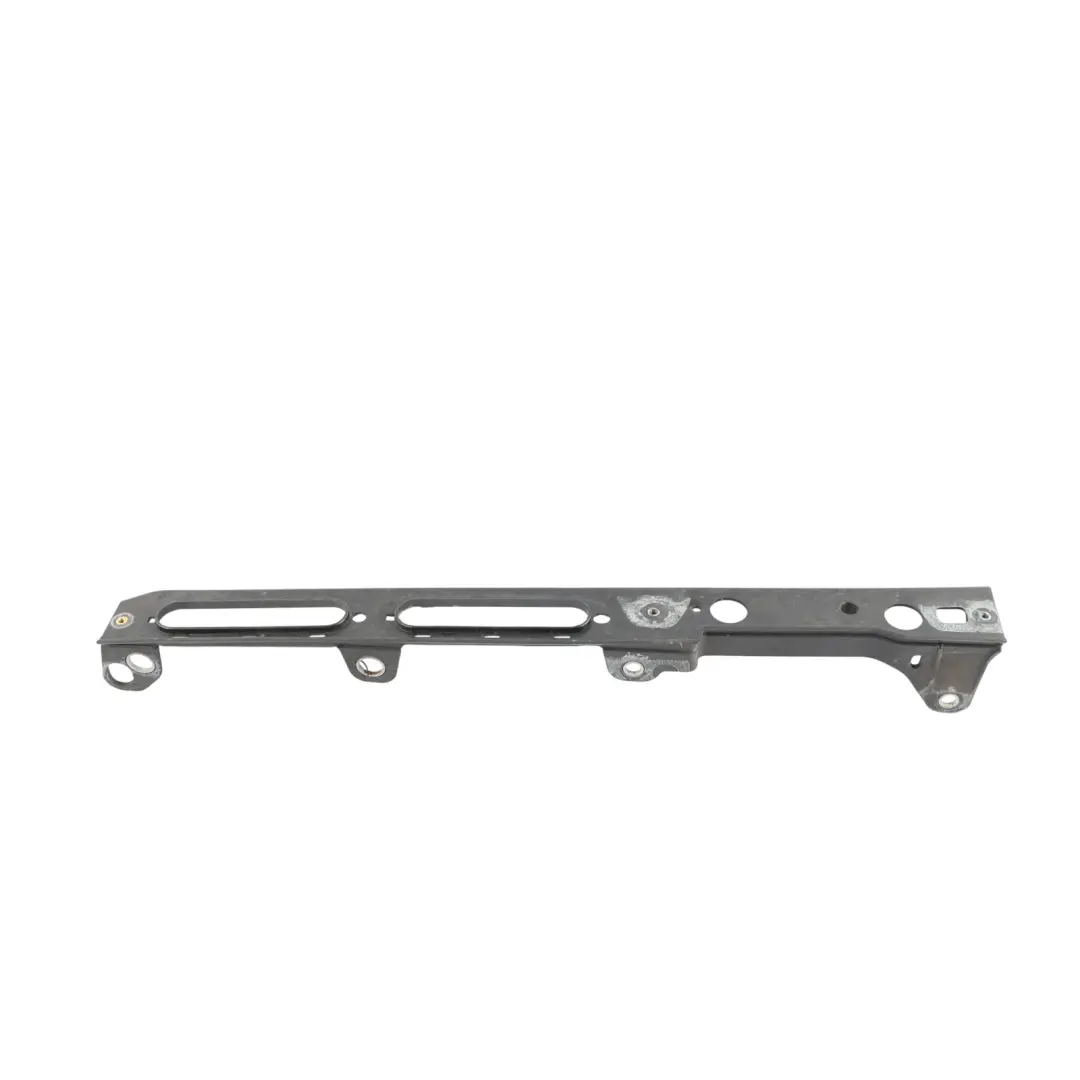 Front Air Intake Pipe Bracket Right O/S to Range Rover Sport L494 with Part number CPLA-16150-AC Range Rover Sport L494 Front Air Intake Pipe Bracket Right O/S - SKU CPLA-16150-AC - Part number CPLA-16150-AC