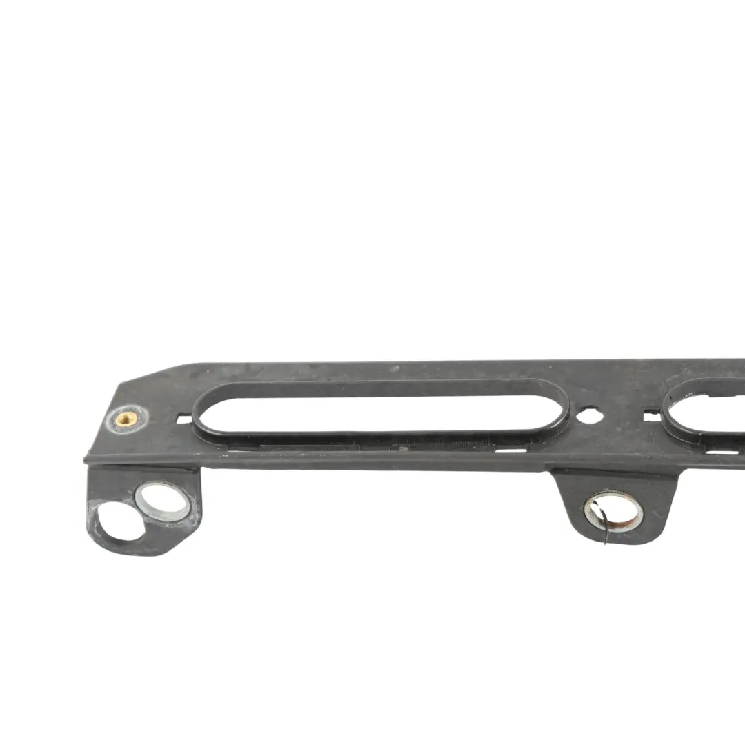 Range Rover Sport L494 Front Air Intake Pipe Bracket Right O/S - SKU CPLA-16150-AC - Part number CPLA-16150-AC