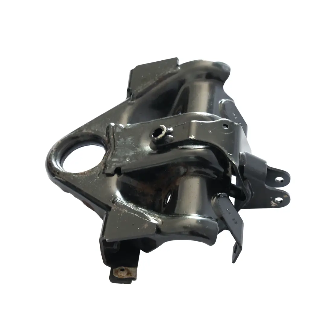 Front Frame Towing Eye Holder Mount Bracket CPLA-5K064 to Range Rover L405 with Part number CPLA-5K064-AD Range Rover L405 Front Frame Towing Eye Holder Mount Bracket CPLA-5K064 - SKU CPLA-5K064-AD - Part number CPLA-5K064-AD