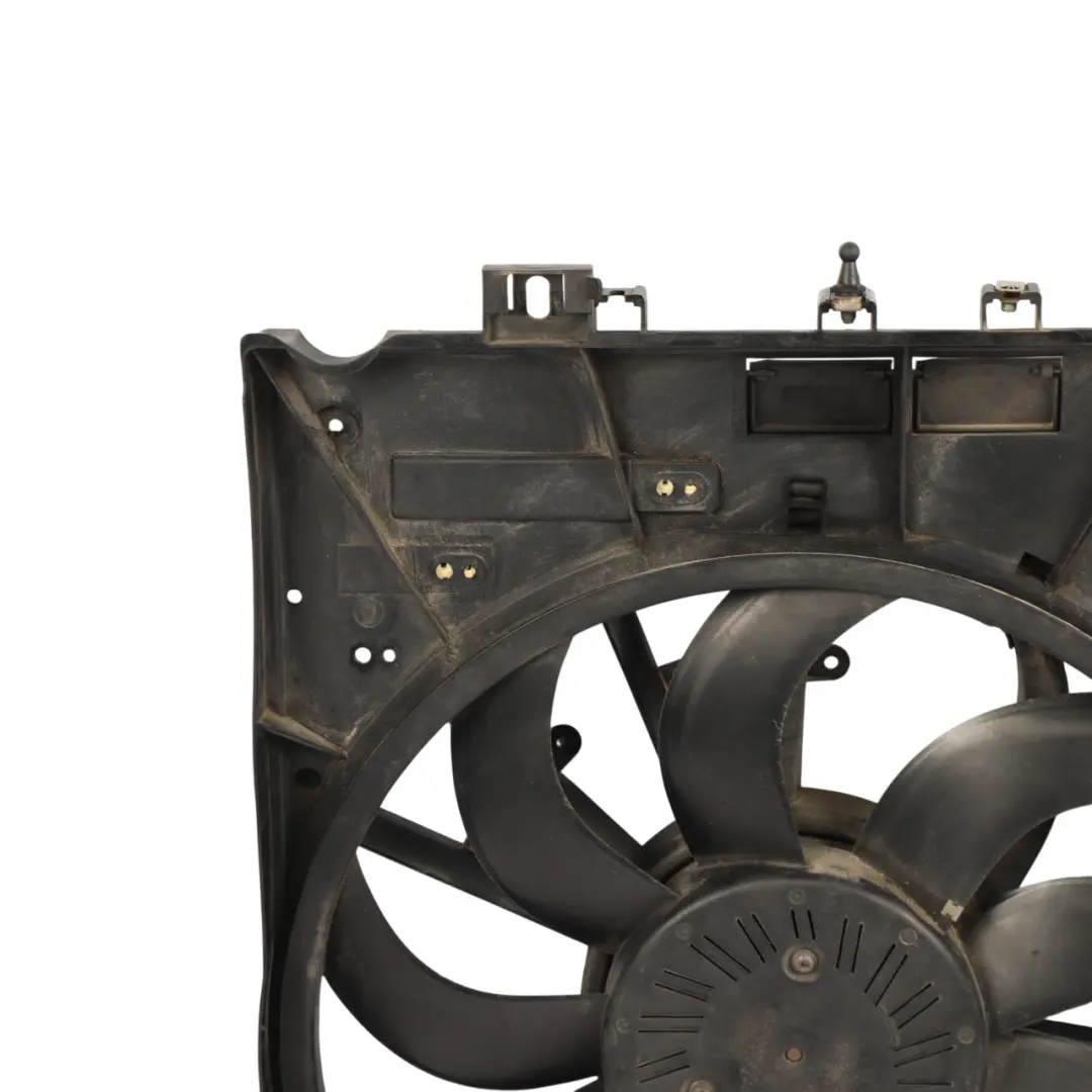 Radiator Fan Shroud Cooling Unit to Range Rover L405 Double with Part number CPLA-8C607-BE Range Rover L405 Double Radiator Fan Shroud Cooling Unit - SKU CPLA-8C607-BE - Part number CPLA-8C607-BE
