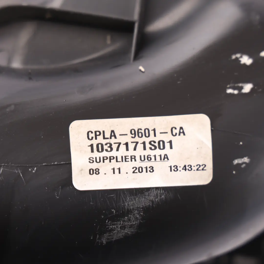Filter Box Housing Cover 4.4 SDV8 to Range Rover L405 Air with Part number CPLA-9601-CA Range Rover L405 Air Filter Box Housing Cover 4.4 SDV8 - SKU CPLA-9601-CA - Part number CPLA-9601-CA