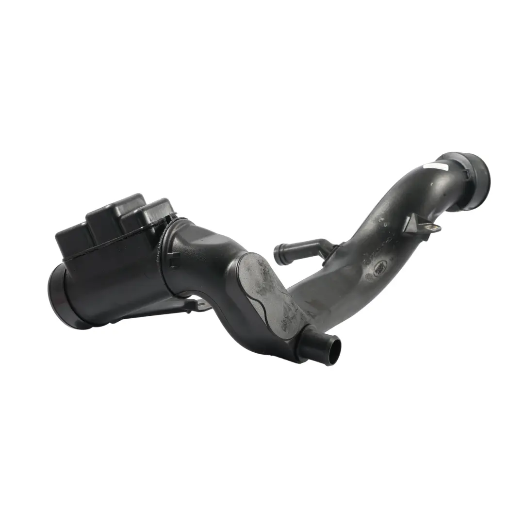 Intake Turbo Pipe 4.4 SD V8 Diesel to Range Rover Vogue L405 Air with Part number CPLA-9C620-CB Range Rover Vogue L405 Air Intake Turbo Pipe 4.4 SD V8 Diesel - SKU CPLA-9C620-CB - Part number CPLA-9C620-CB