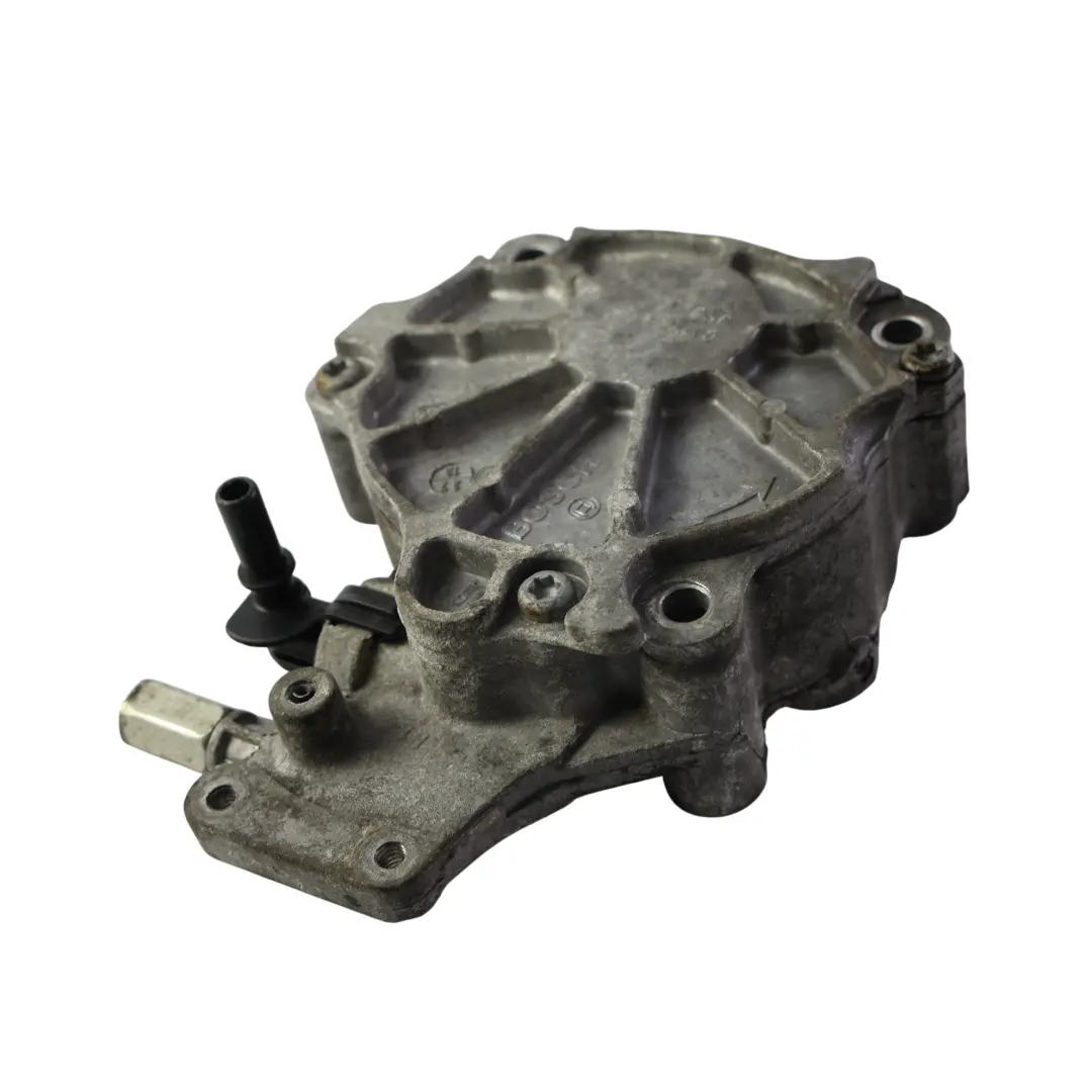 Pompa Vacuum 2.2 Diesel do Land Rover L359 Range Rover Evoque L538 o numerze D171B-1A Land Rover L359 Range Rover Evoque L538 Pompa Vacuum 2.2 Diesel - SKU D171B-1A - Numer Części D171B-1A
