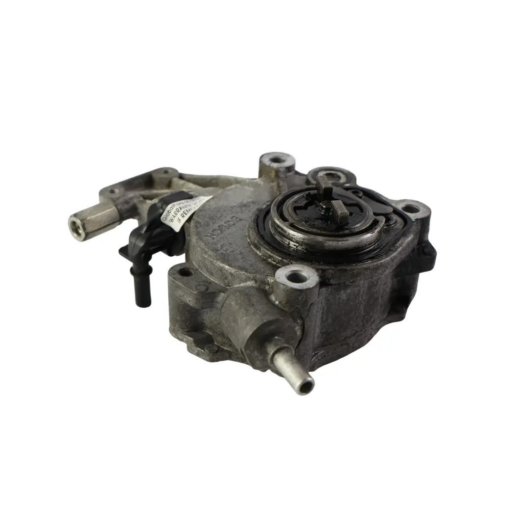 Pompa Vacuum 2.2 Diesel do Land Rover L359 Range Rover Evoque L538 o numerze D171B-1A Land Rover L359 Range Rover Evoque L538 Pompa Vacuum 2.2 Diesel - SKU D171B-1A - Numer Części D171B-1A