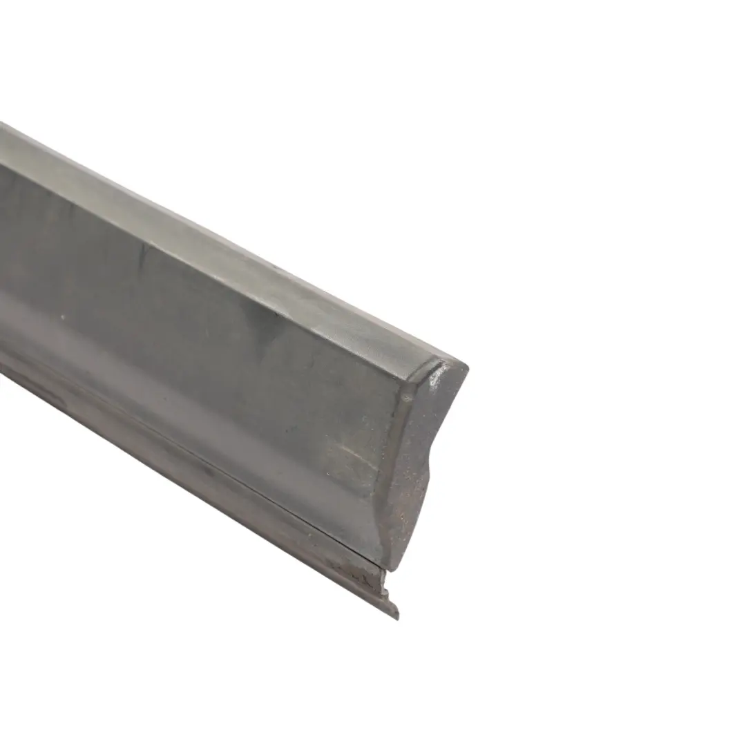 Land Rover Discovery 4 L319 Rear Whell Arch Cover Moulding Right O/S - SKU DGP000144 - Part number DGP000144