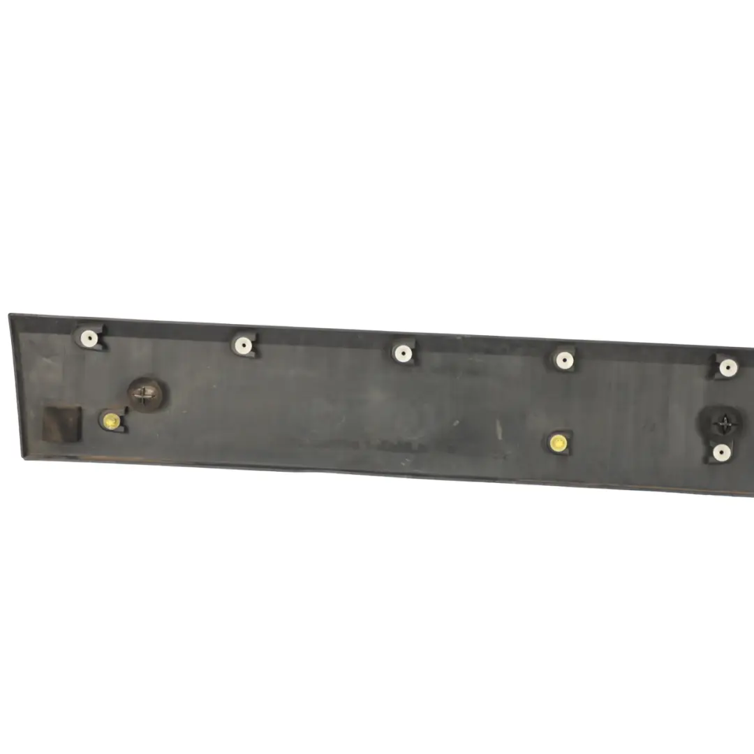 Trim Moulding External Lower to Land Rover Discovery 3 L319 Tailgate with Part number DGP000184 Land Rover Discovery 3 L319 Tailgate Trim Moulding External Lower - SKU DGP000184 - Part number DGP000184