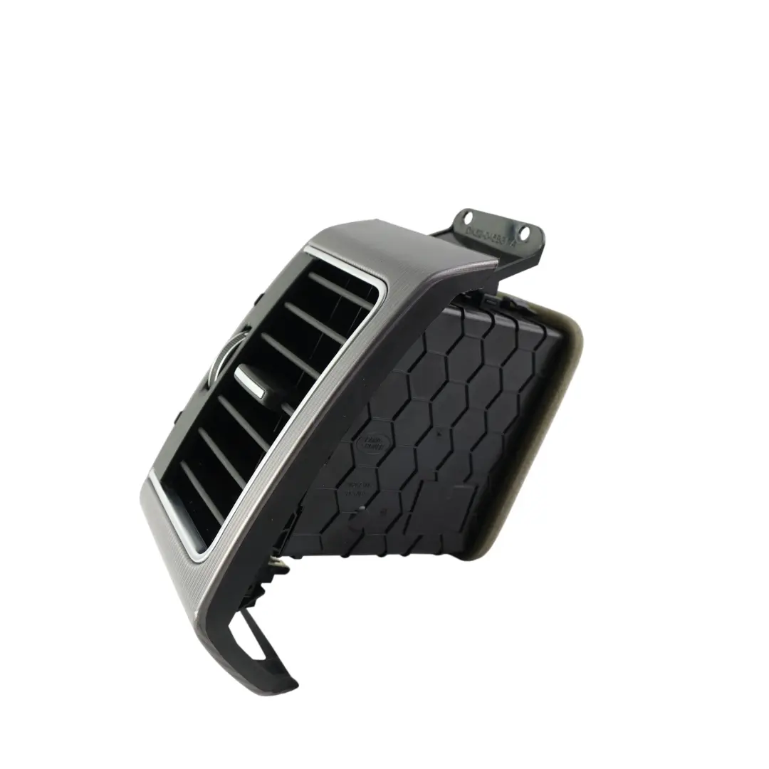 Kratka Nawiewu Kokpitu Lewa do Range Rover Sport L494 o numerze DK62-04395-BA Range Rover Sport L494 Kratka Nawiewu Kokpitu Lewa - SKU DK62-04395-BA - Numer Części DK62-04395-BA