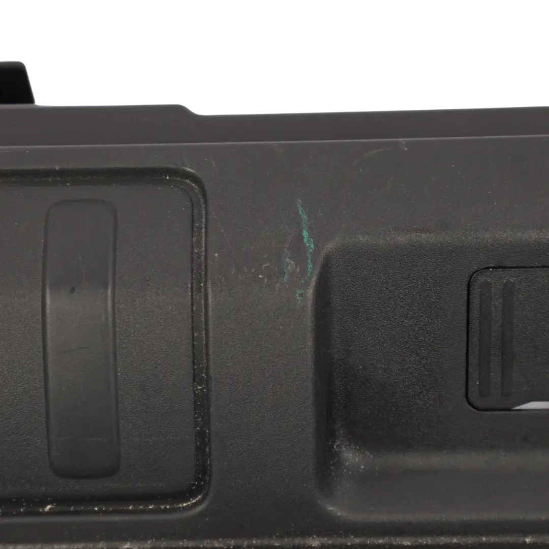 Kofferraum Schweller Schloss Verkleidung für Range Rover Sport L494 mit Teilenummer DK62-425A92-AW Range Rover Sport L494 Kofferraum Schweller Schloss Verkleidung - SKU DK62-425A92-AW - Teilenummer DK62-425A92-AW