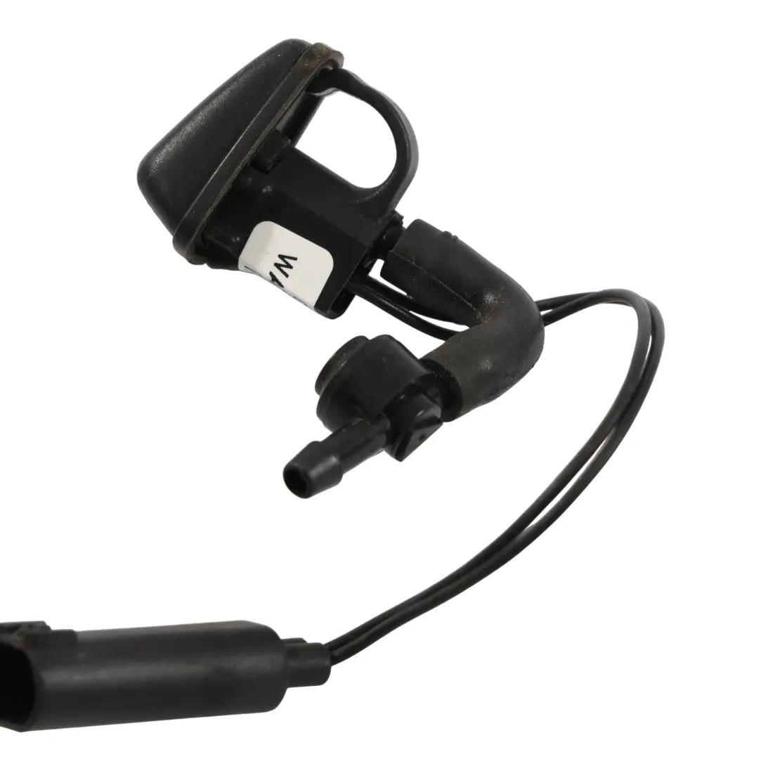 Windscreen Washer Jet Spray Nozzle Heated to Land Rover Discovery 3 L319 with Part number DNJ000152 Land Rover Discovery 3 L319 Windscreen Washer Jet Spray Nozzle Heated - SKU DNJ000152 - Part number DNJ000152