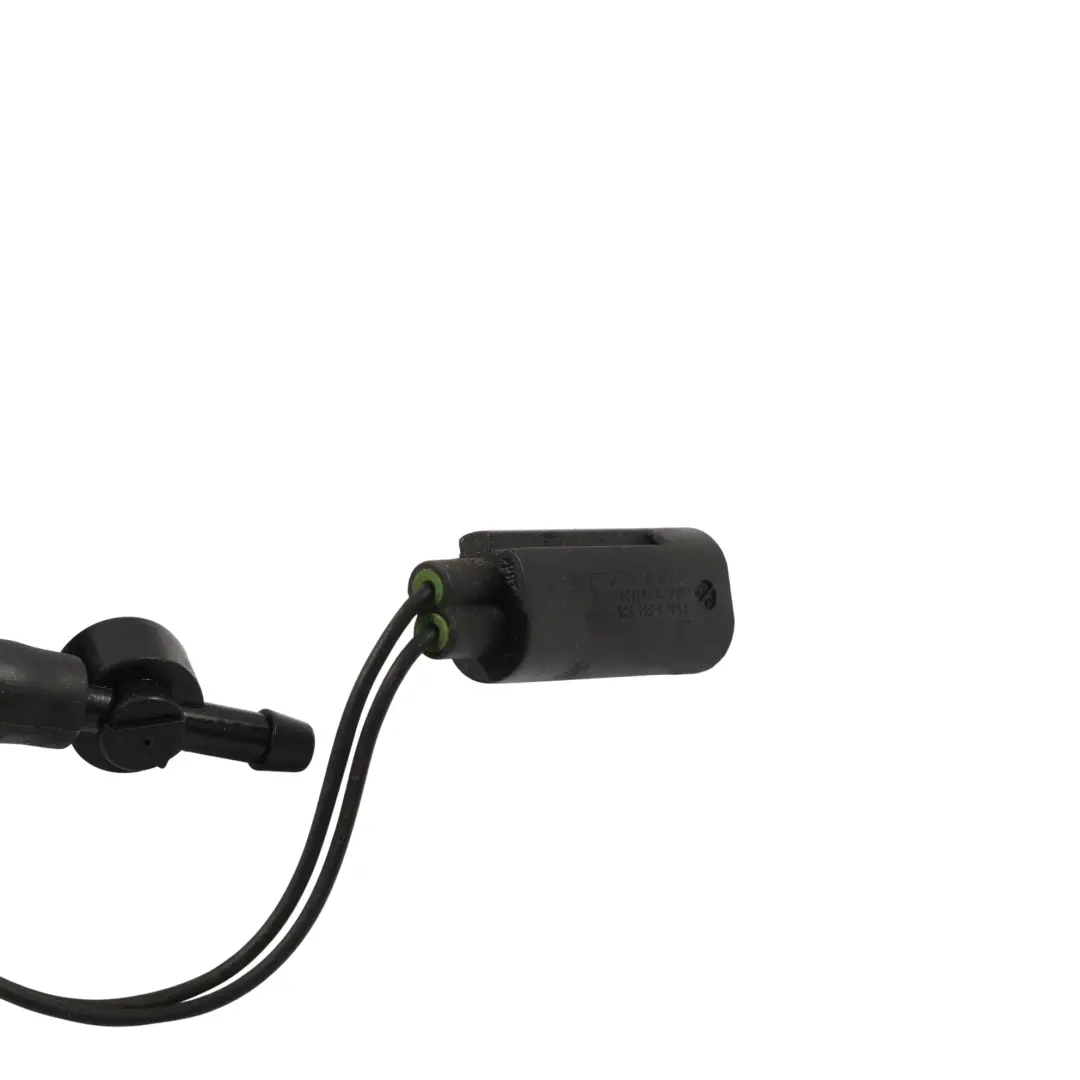 Windscreen Washer Jet Spray Nozzle Heated to Land Rover Discovery 3 L319 with Part number DNJ000152 Land Rover Discovery 3 L319 Windscreen Washer Jet Spray Nozzle Heated - SKU DNJ000152 - Part number DNJ000152