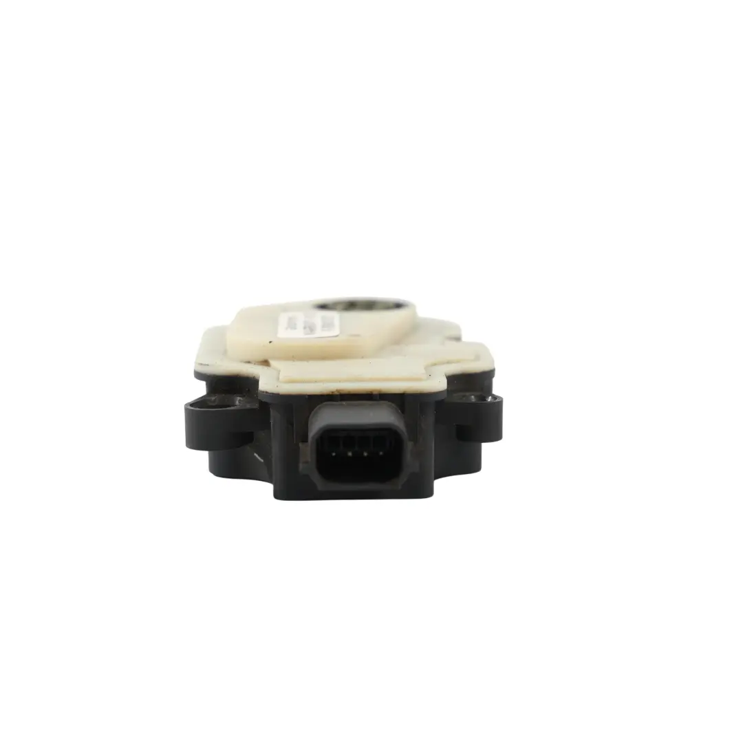 Ford Mondeo Mk5 Radiator Heater Shutter Flap Actuator Motor Control - SKU DS73-8476-AD - Part number DS73-8476-AD