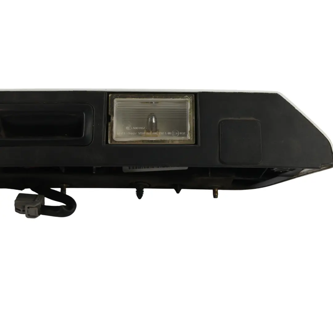 Pulsante Rilascio Portellone Pannello Bianco per Land Rover Discovery 4 L319 con numero di parte EH22-431E76-AA Land Rover Discovery 4 L319 Pulsante Rilascio Portellone Pannello Bianco - SKU EH22-431E76-AA-FWH - Numero di parte EH22-431E76-AA