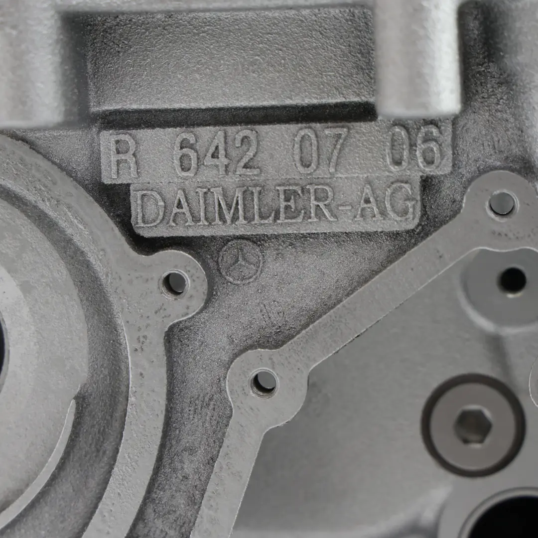 Mercedes V6 Bloque Cilindros Mesa Café Proyecto - NO UTILIZABLE COMO REPUESTOS - SKU ENGINE-BLOCK-FOR-COFFEE-TABLE-25 - Número de pieza ENGINE-BLOCK-FOR-COFFEE-TABLE