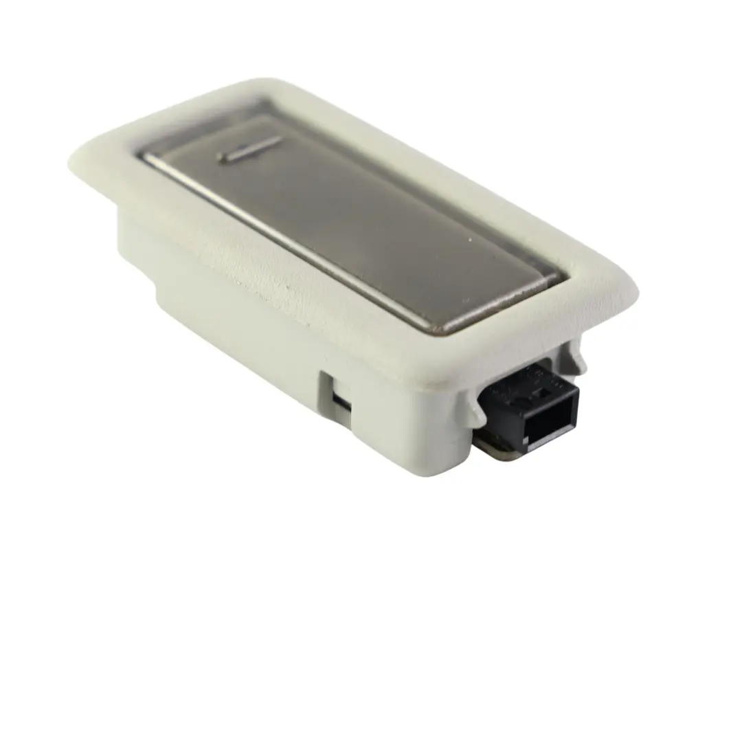 Plafonnier Lecture Arrière pour Land Rover Discovery Sport L550 à propos du numéro de pièce FK72-13776-AB Land Rover Discovery Sport L550 Plafonnier Lecture Arrière - SKU FK72-13776-AB - Numéro de pièce FK72-13776-AB