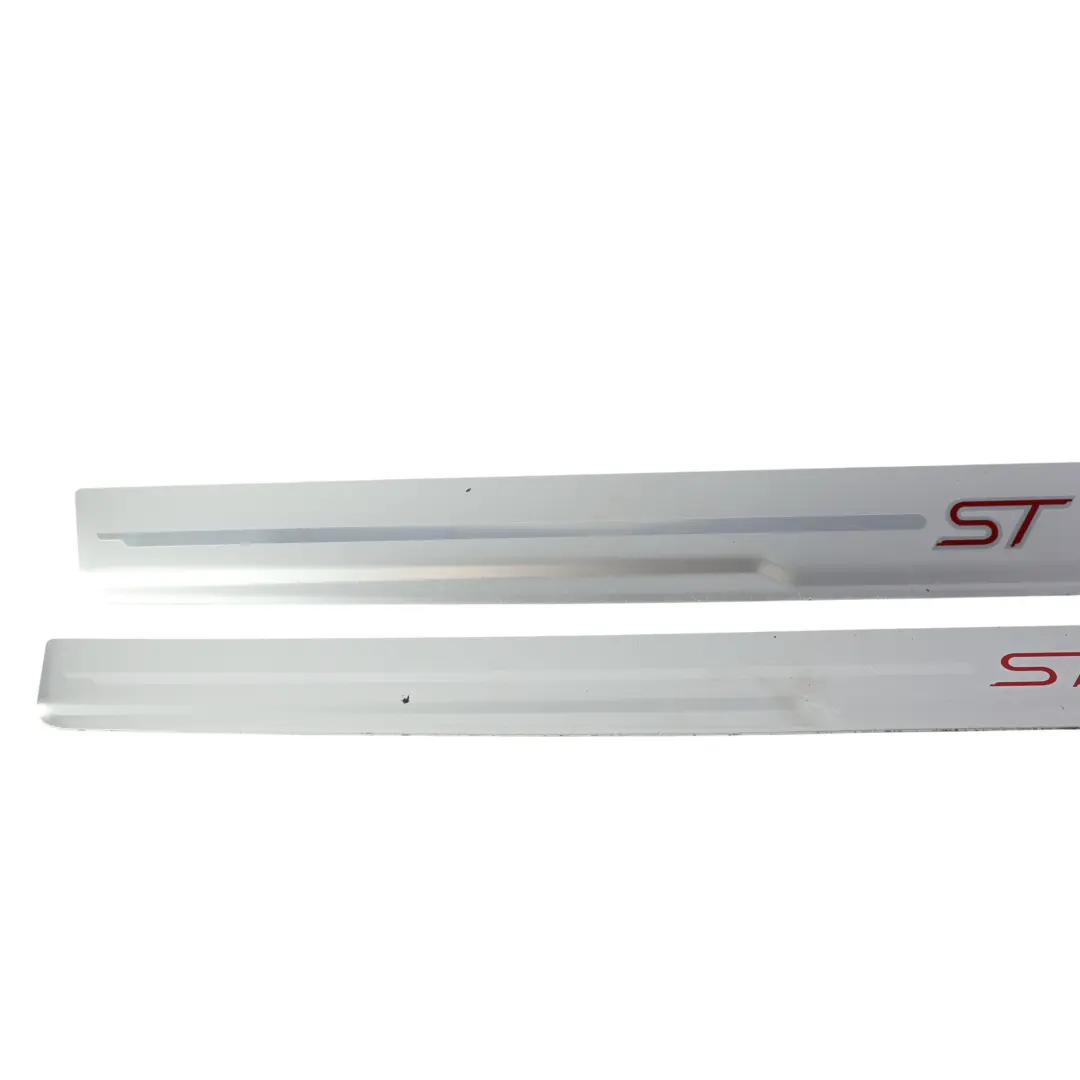 Inny Ford Focus Mk2 ST Moldura Umbral Puerta Delantera Izquierda Derecha para con número de pieza FOCUS-ST-ENTRANCE-STRIP Inny Ford Focus Mk2 ST Moldura Umbral Puerta Delantera Izquierda Derecha - SKU FOCUS-ST-ENTRANCE-STRIP - Número de pieza FOCUS-ST-ENTRANCE-STRIP