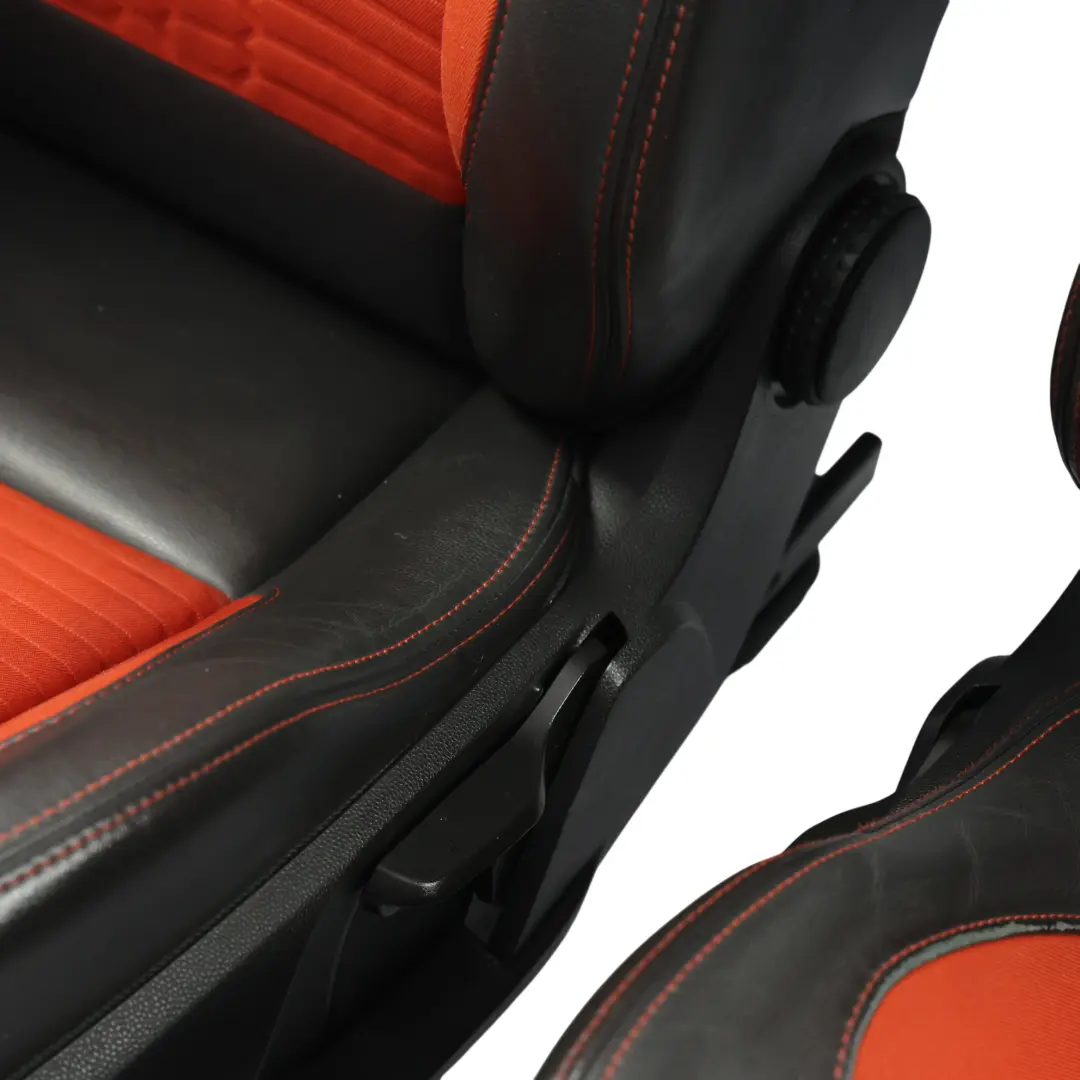 Ford Fiesta ST MK7 Recaro Fotele Przód Tył Skóra Tkanina Czerwony Czarny - SKU FORD-FIESTA-ST-MK7-SEAT-RECARO-SET - Numer Części FORD-FIESTA-ST-MK7-SEAT-RECARO-SET
