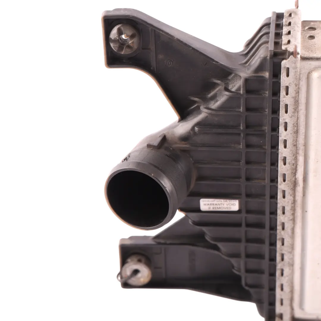 Radiator 3.0 SDV6 to Range Rover Sport L494 Intercooler with Part number FPLA-6K775-AB Range Rover Sport L494 Intercooler Radiator 3.0 SDV6 - SKU FPLA-6K775-AB - Part number FPLA-6K775-AB