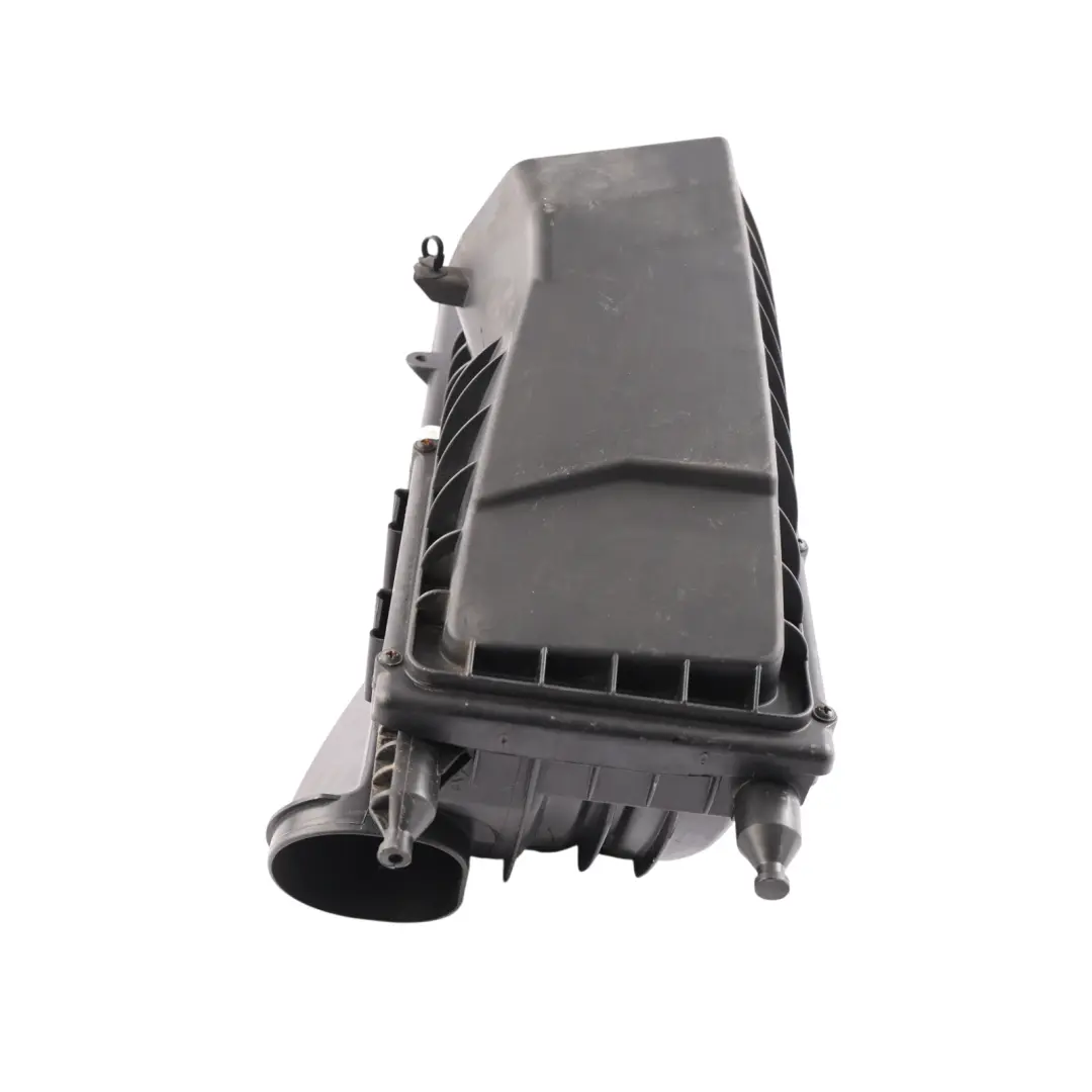 Range Rover Sport L494 Air Filter Box Housing Left N/S 3.0 SDV6 - SKU FPLA-9601-AB - Part number FPLA-9601-AB