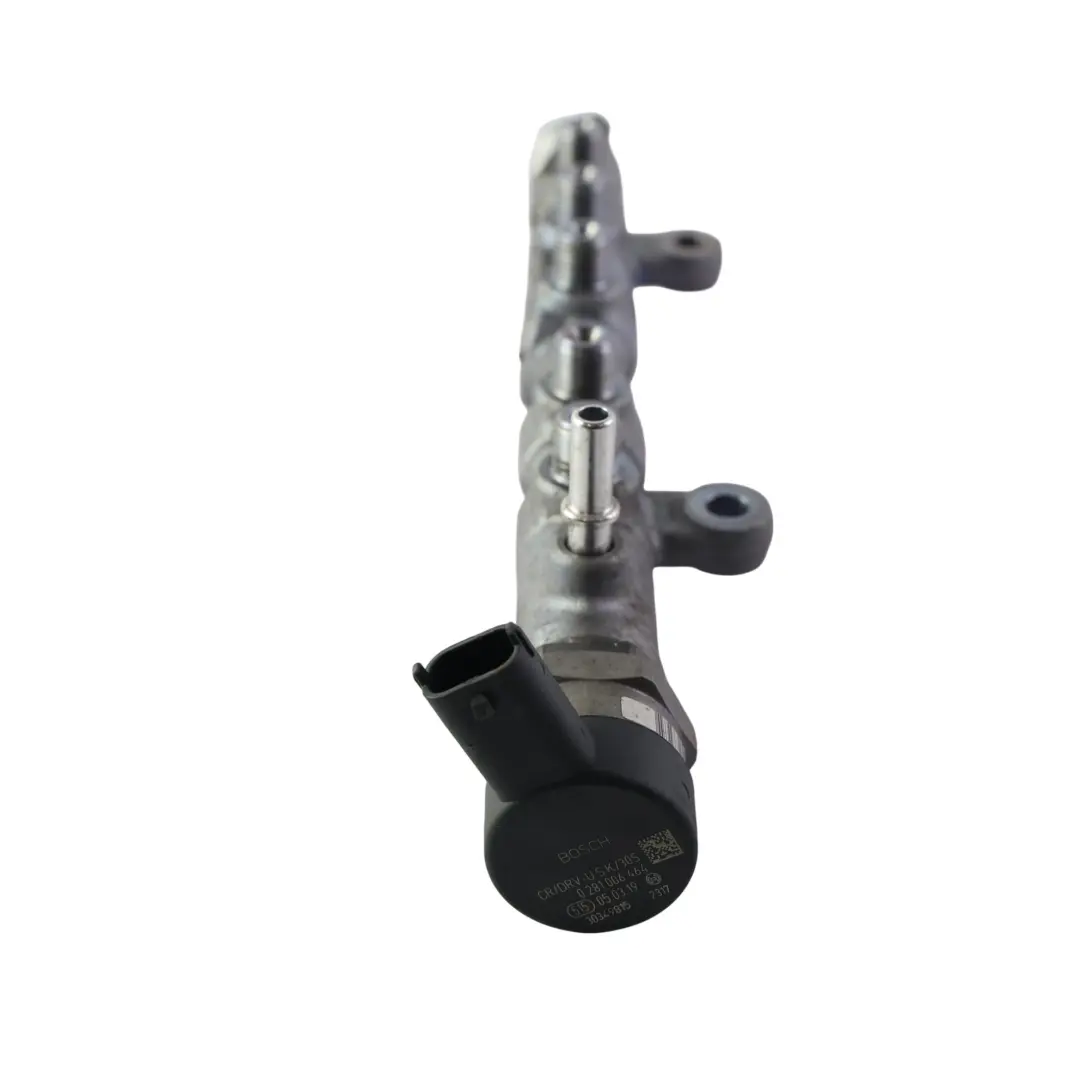 Injector Rail Pipe 204DT to Range Rover Evoque L538 2.0 Diesel Fuel with Part number G4D3-9D280-AA Range Rover Evoque L538 2.0 Diesel Fuel Injector Rail Pipe 204DT - SKU G4D3-9D280-AA - Part number G4D3-9D280-AA
