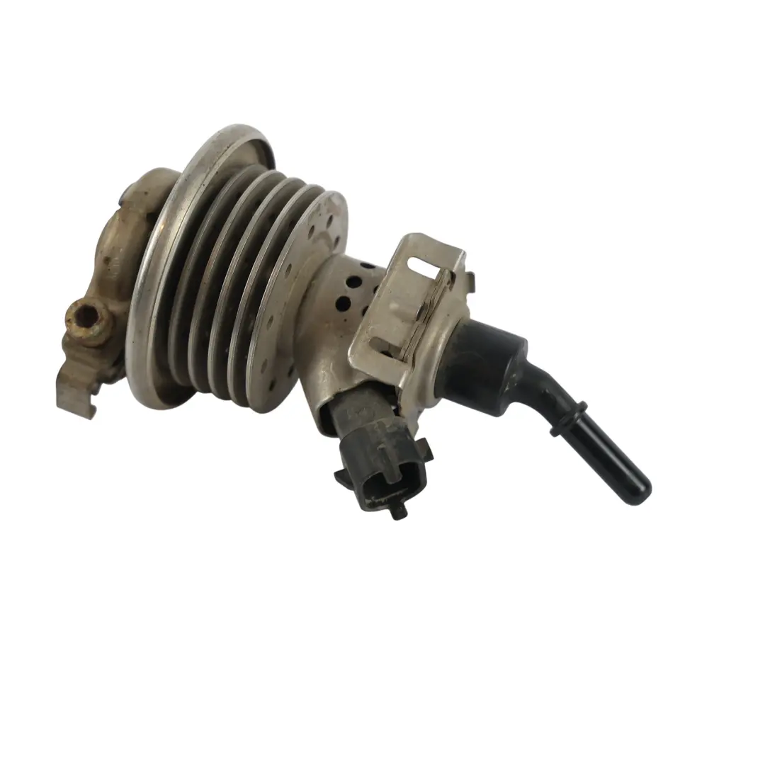 AdBlue Injector Nozzle to Land Rover Discovery 4 L319 3.0 Diesel with Part number GH22-189E3-AA Land Rover Discovery 4 L319 3.0 Diesel AdBlue Injector Nozzle - SKU GH22-189E3-AA - Part number GH22-189E3-AA