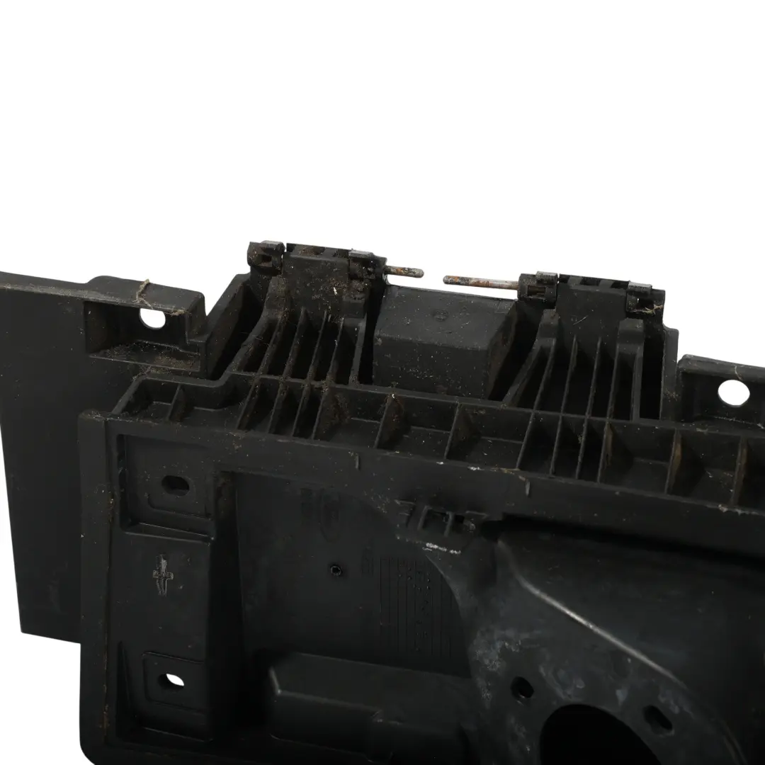 Ford Transit Mk8 Obudowa Klapki Wlewu Paliwa - SKU GK31-V27936-AD - Numer Części GK31-V27936-AD