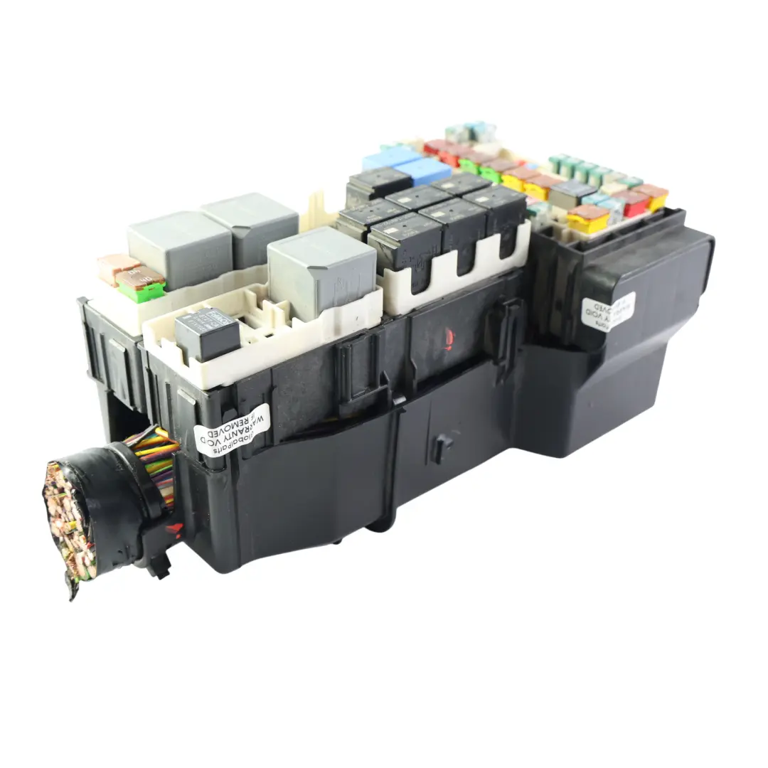 Ford Transit MK8 Caja Fusibles Relé Unidad Control 2.0 Diesel - SKU GK3T-14401-EWC - Número de pieza GK3T-14401-EWC
