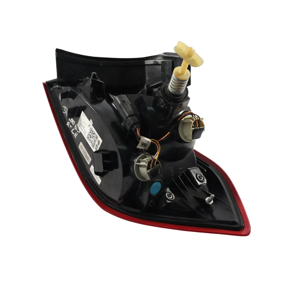 MK8 Fanale Posteriore LED Sinistro 1.5 EcoBoost per Ford Fiesta con numero di parte H1BB-13405-AH Ford Fiesta MK8 Fanale Posteriore LED Sinistro 1.5 EcoBoost - SKU H1BB-13405-AH - Numero di parte H1BB-13405-AH