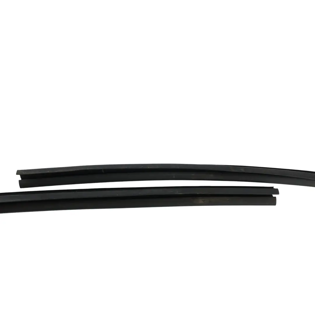 MK8 Tür Fenster Dichtung Rahmen Rechts für Ford Fiesta mit Teilenummer H1BB-A21510-A Ford Fiesta MK8 Tür Fenster Dichtung Rahmen Rechts - SKU H1BB-A21510-A - Teilenummer H1BB-A21510-A